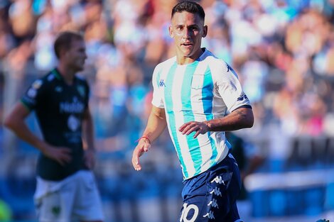 Matías Rojas en todas partes al mismo (primer) tiempo para que gane Racing