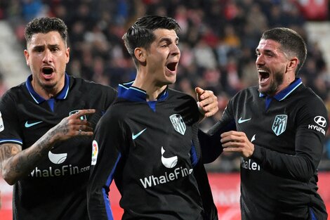 Josema Giménez, Morata y De Paul festejan el gol del Atlético de Simeone (Fuente: AFP)