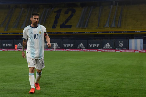 Messi, autor del 1-0 ante Ecuador en una Bombonera sin público en octubre de 2020. (Fuente: AFP)