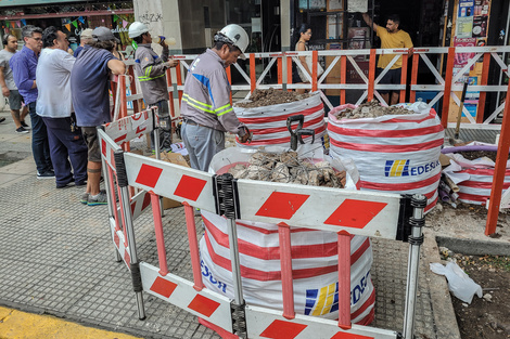 Según datos del ENRE, en el área d Edesur había ayer a la tarde más de 60 mil usuarios sin electricidad.