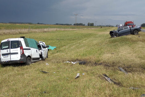 El lugar del accidente en la ruta 5, donde Michael Díaz chocó de frente con un utilitario. Su esposa y el chofer del otro vehículo murieron.  (Fuente: Télam)