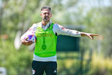 River: Demichelis analiza incluir a Barco en lugar de De la Cruz