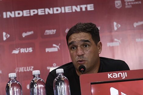 Leandro Stillitano necesita un triunfo para seguir en su cargo (Fuente: Prensa Independiente)