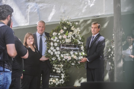Homenaje a 31 años del atentado contra la Embajada de Israel | El pedido de justicia de todo el arco político | Página12 Homenaje a 31 años del atentado contra la Embajada de Israel | El pedido de justicia de todo el arco político | Página12