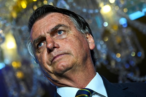 Jair Bolsonaro devolvió a Brasil las joyas regaladas por Arabia Saudita y anunció el regreso a su país. Imagen: AFP.