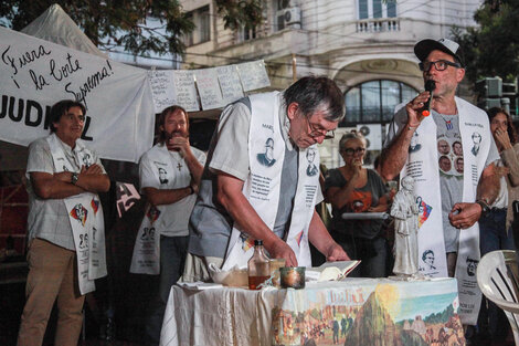 Huelga de hambre frente al Palacio de los Tribunales