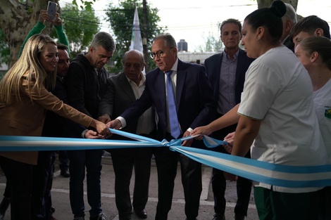 El intendente Alberto Descalzo inauguró el Centro Regional Universitario de Ituzaingó 