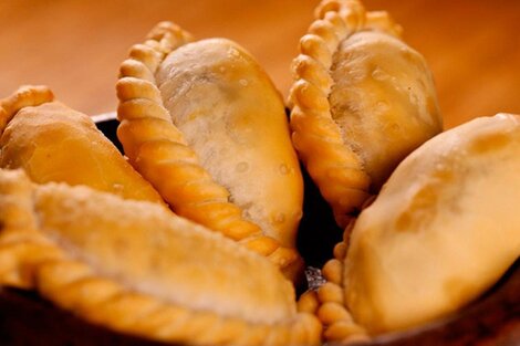 Día de la empanada: 20 tangos en su homenaje