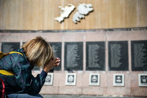 Malvinas: críticas al Reino Unido por frenar la identificación de cuerpos de soldados argentinos