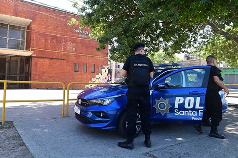  Una de las baleadas, la escuela Rosa Ziperovich, de Albert Sabin al 1100 (Fuente: Sebastián Granata)