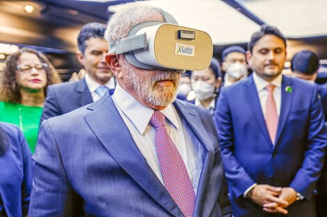 Lula en su visita a Huawei