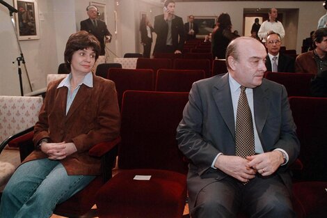 A la derecha de Cavallo: Bullrich, como ministra de De la Rúa en 2001.  (Fuente: NA)