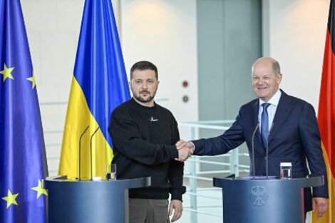 Zelenski junto al canciller alemán, Olaf Scholtz