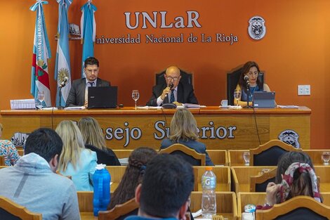 Desplazaron a la Vicerrectora de la presidencia de la obra social universitaria por supuestas irregularidades 