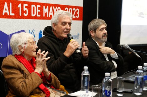 Luis Bruschtein junto a Stella Calloni y Rudy.  (Fuente: Leandro Teysseire)