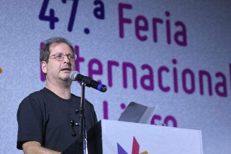 Martín Kohan: "Hoy estamos mucho más interrumpidos y mucho más demandados"