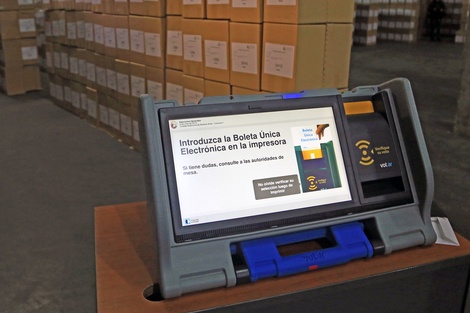 Salta utiliza el sistema de voto electronico y hay un simulador en el sitio web del Tribunal Electoral para practicar