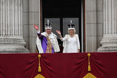 El saludo de los nuevos reyes.