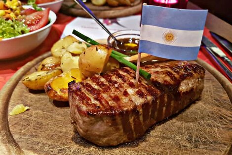 La carne argentina ha sido elogiada y recomendada por los usuarios de Taste Atlas.