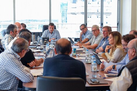 El gabinete económico en pleno debatió durante todo este sábado sobre el rumbo a seguir frente a la inflación.