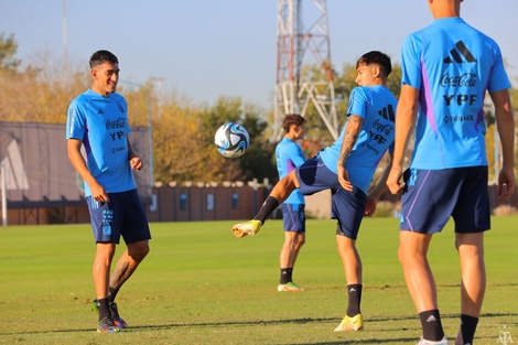 La Selección Sub-20 entrenó a puertas cerradas