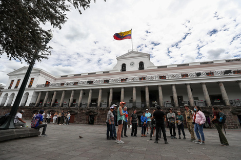 Máximo tribunal de Ecuador rechazó demandas contra la disolución del congreso