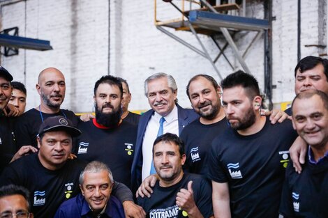 El Presidente celebró el Día de los Trabajadores de Empresas Recuperadas en Lavallol. 