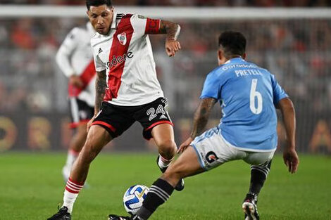 A qué hora juega hoy el sporting