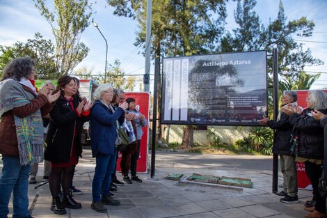 Los aplausos de los familiares y de la militancia en el acto organizado por la Secretaría de DD.HH..  (Fuente: Manuel Pedregal)