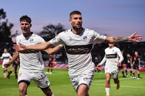 Liga Profesional: Platense ganó y le dio oxígeno a Martín Palermo