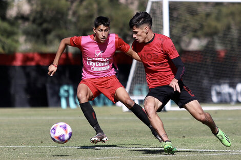 Brian Aguirre se sumó a los entrenamientos de Newell's. (Fuente: PRENSA CANOB)