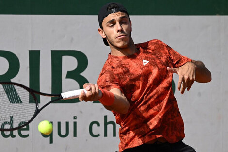 Fran Cerúndolo buscará su pasaje a cuartos frente a Taylor Fritz. (Fuente: EFE)