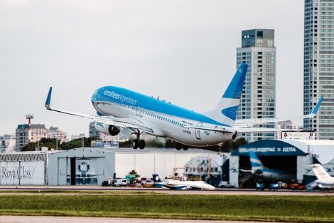 En 2022, Aerolíneas registró el menor déficit desde que volvió a manos estatales. (Fuente: NA)