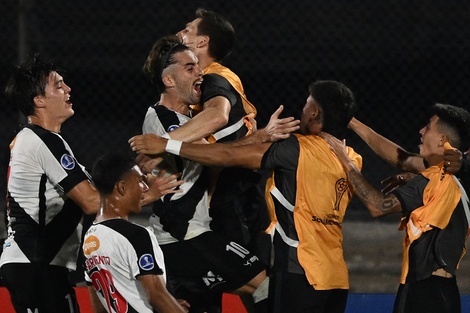 Copa Sudamericana: Huracán volvió a perder y complicó la clasificación