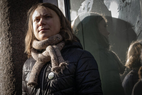 Greta Thunberg asiste a su última "huelga escolar" como estudiante tras graduarse