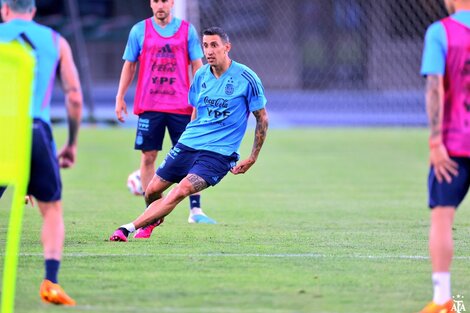 Ángel Di María en el entrenamiento de este martes en China. 