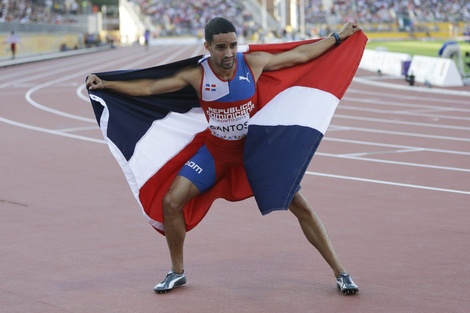 El medallista olímpico dominicano Luguelín Santos. (Fuente: Twitter)