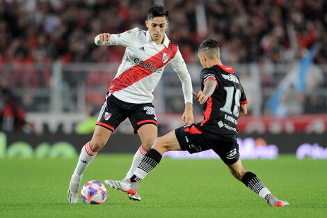 River e Instituto se ven las caras en el estadio Monumental.