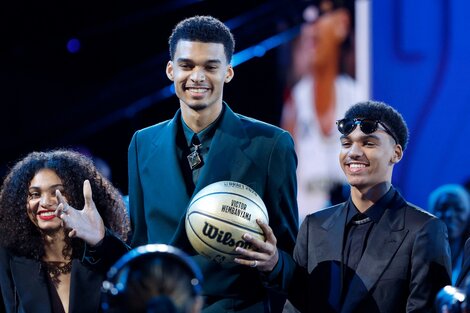 NBA: San Antonio Spurs eligió a Wembanyama en el Draft y se disparó el negocio