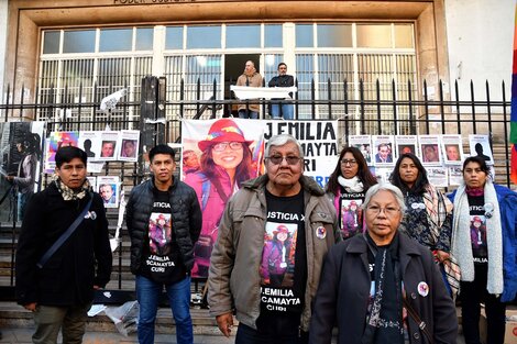 Los papás y hermanos y hermanas de Emilia exigen justicia. (Fuente: Télam)