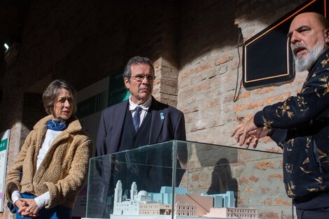 Valeria González, secretaria de Patrimonio: Tristán Bauer, Ministro de Cultura, y Gustavo Blázquez, director de la Manzana. (Fuente: Verónica Bellomo)