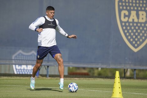 Otra vez sopa: Marcos Rojo se lesionó en Boca