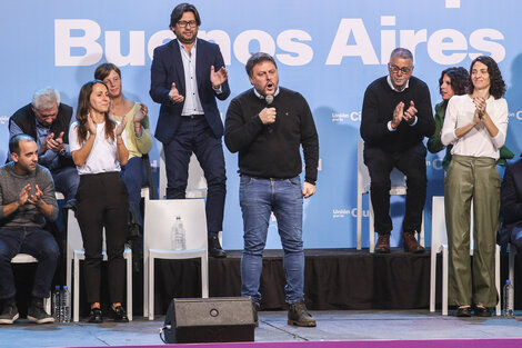 Leandro Santoro en el acto de Unión por la Patria.