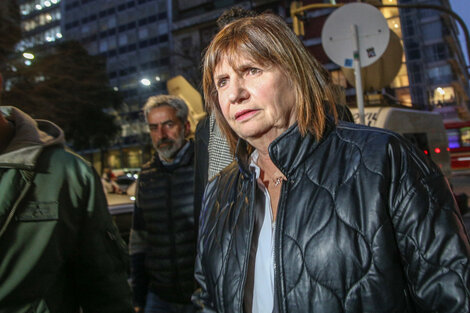 Una Bullrich recargada en campaña en el exterior