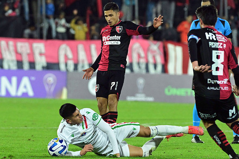 Iván Gómez sufrió un esguince de rodilla. (Fuente: Sebastián Granata)