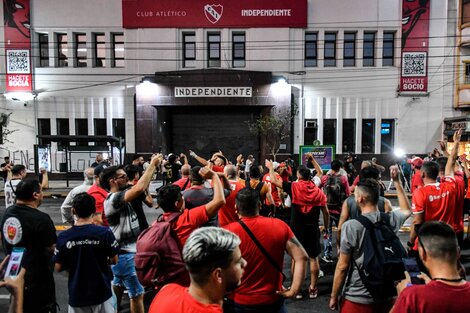 Los representantes de los socios votarán en la Asamblea que se hará en la sede de la Avenida Mitre