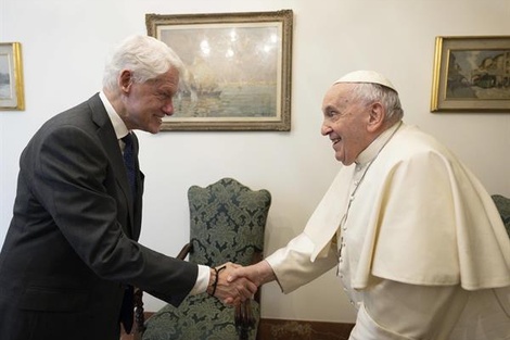 El papa Francisco recibió a Bill Clinton en el Vaticano: de qué hablaron