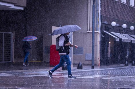 Este jueves habrá tormentas fuertes por la mañana.