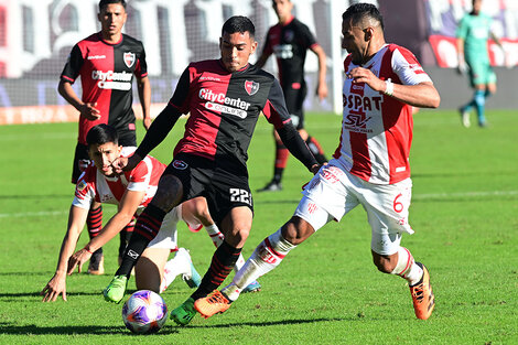 Portillo juega hoy en el once titular. 