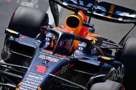 Max Verstappen durante el entrenamiento libres 2